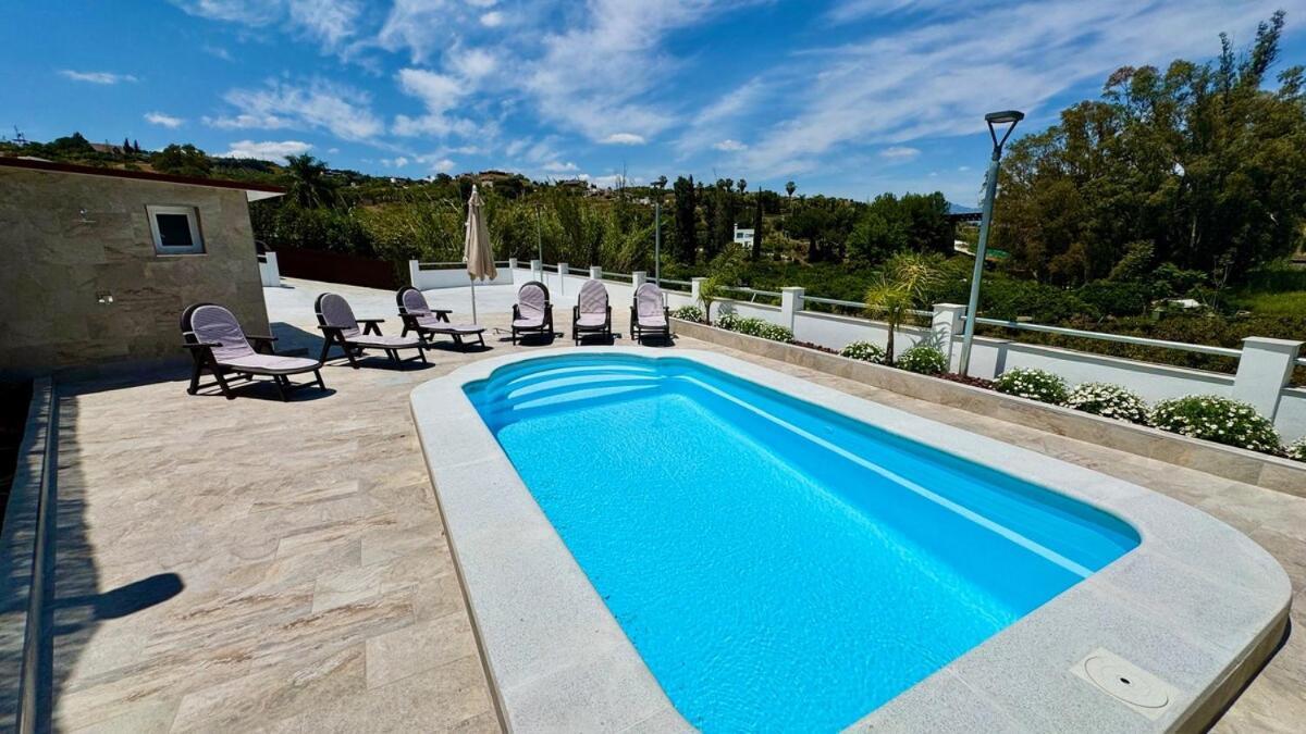 Feriehus De Diseno Con Piscina Y Barbacoa